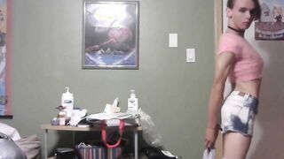 Sissy Striptease