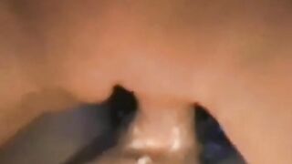 ヌルヌルまんこ中まで丸見え