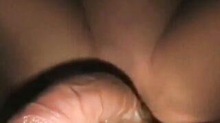 ヌルヌルまんこ中まで丸見え