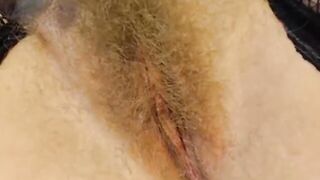 Hairy Blonde Pusy (CloseUp)