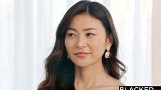 BLACKED Vicki shares her man with bbc-hungry goddess Rae