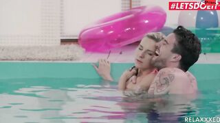 RELAXXXED - Bianca Ferrero Getting Her Sweet Snatch Drilled By The Pool - LETSDOEIT