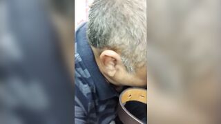 Baixinho me chupa ate gozar - 3 de 3