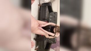 Collection of ejaculation scenes of amateur couples. A boy who cum a lot. Lascivious women.