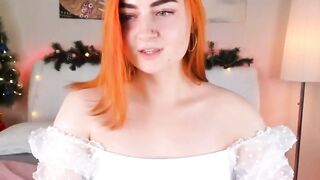 cute redhair web webcam skank can deep throat a huge sex dildo