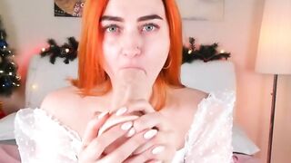 cute redhair web webcam skank can deep throat a huge sex dildo