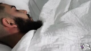 Morena Gostosa Da Bunda Grande Faz Novinho Gozar NAS Calças 