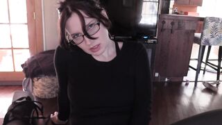 Filling the Hole into MILF's Yoga Pants
