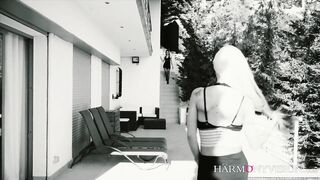 Insatiable lesbians Valentina Bianco and Barbie Sins having fun