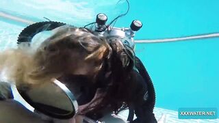 Jason slips his big dick in Monica into the pool