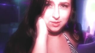 TRIPPY VAGINA SEX