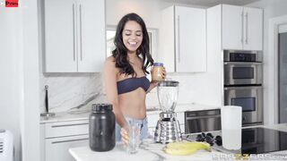 Cunting Calories Video With Maya Bijou, Vienna Ebony - Brazzers Official