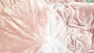 A big boobed women and her BF reach orgasm simultaneously - amateur porn - Elektra15