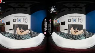 Solo babe Denis is always masturbating at home, inside VR