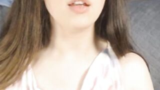 Big Breast Woman Fuck Herself So Hard