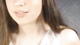 Big Breast Woman Fuck Herself So Hard