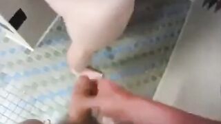 Str8 cruising in public shower