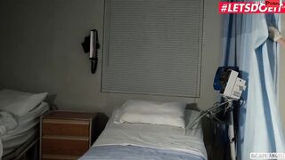 SCAMANGELS - Vienna Black And Kenzie Reeves Tag-Team On Doctor's Long Dick - LETSDOEIT