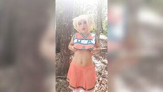 Himiko Toga Cosplay outdoors