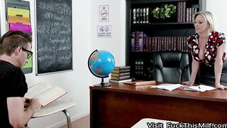 Dee Williams fucks college student
