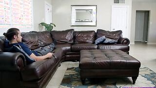 My Stepsis Is Extra - S19:E5