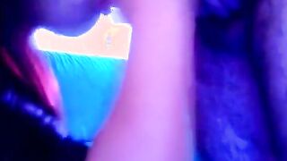 Mi spompina davanti la cam