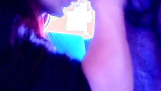 Mi spompina davanti la cam