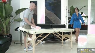 Pago Amistoso Movie With Johnny Sins, Jayden Jaymes - Brazzers Official