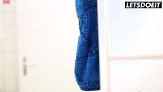 FREE FULL SEX FILM - Long Jugs (Regina Sparks) Hard Banged By Bald Cock In Hostel - LETSDOEIT