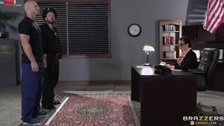 La Puta Guardiana Clip With Johnny Sins, Ariella Ferrera - Brazzers Official