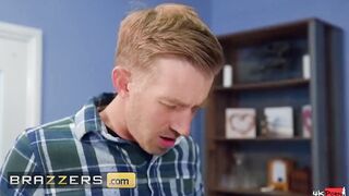 Turned On Beauty Scarlett Jones Getting A Beautiful Older Fashioned Pounding