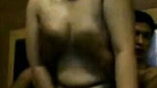 indonesian-sampe keringatan