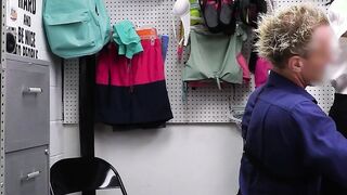 Teen thief got an agreement on cops cock