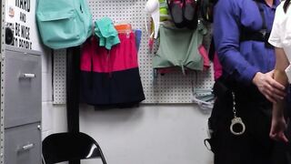 Teen thief got an agreement on cops cock