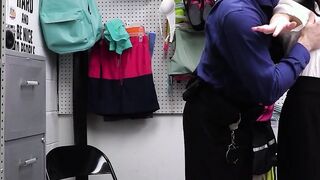 Teen thief got an agreement on cops cock