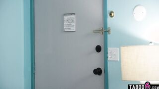 Housekeepers have passionate lesbian sex