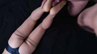 Cum on Toes Wearing Shiny Tights and very Beauty Green