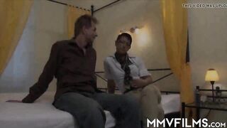 Short haired cougar inside glasses fucking