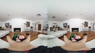 Squirting 19 Year Mature Hottie Lacy Lennon As Aquaman's Mera Getting Nailed