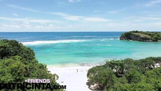 Putri Cinta nakedly strolled along the sandy beach