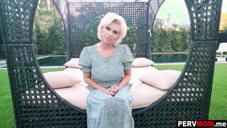 Desperate mature stepmom needed money