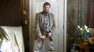 Str8 Israeli daddy jerk off in suit