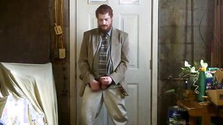 Str8 Israeli daddy jerk off in suit