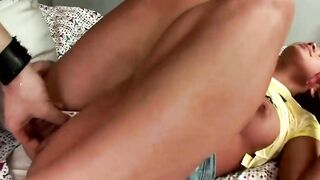 Hairdresser moans into pleasure while I pounded! her