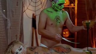 RELAXXXED - Halloween Oiled Massage For Long Titties Blonde Kayla Green - LETSDOEIT