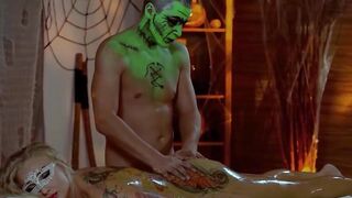 RELAXXXED - Halloween Oiled Massage For Long Titties Blonde Kayla Green - LETSDOEIT