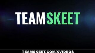Skinny Fuckdoll (Madi Collins) Gets Lifted And Plowed In Sex
