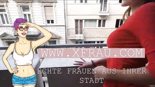 Sex auf dem Balkon mit der Begleitung von Traumen