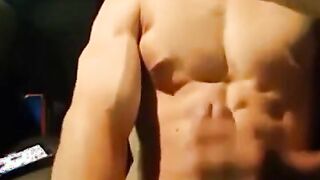 Str8 guy stroke in car while watching porn