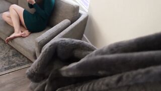 Fingering my MILF stepmom Lexi Luna to stay her warm